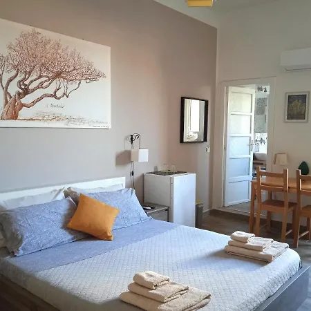 Πανσιόν La Casa Di Aneupe 3*